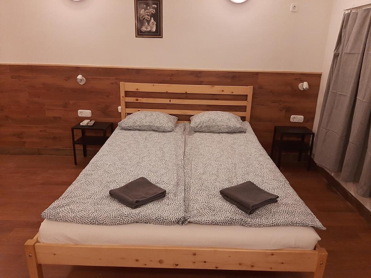 Apartman Vorosmarty Apartament Budapeszt Zewnętrze zdjęcie