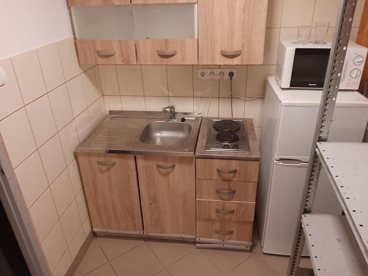 Apartman Vorosmarty Apartament Budapeszt Zewnętrze zdjęcie