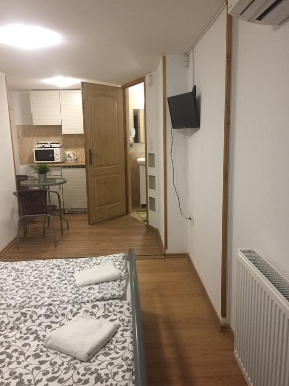 Apartman Vorosmarty Apartament Budapeszt Zewnętrze zdjęcie