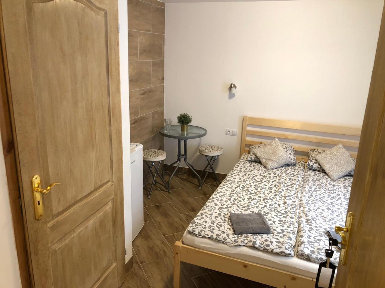 Apartman Vorosmarty Apartament Budapeszt Zewnętrze zdjęcie